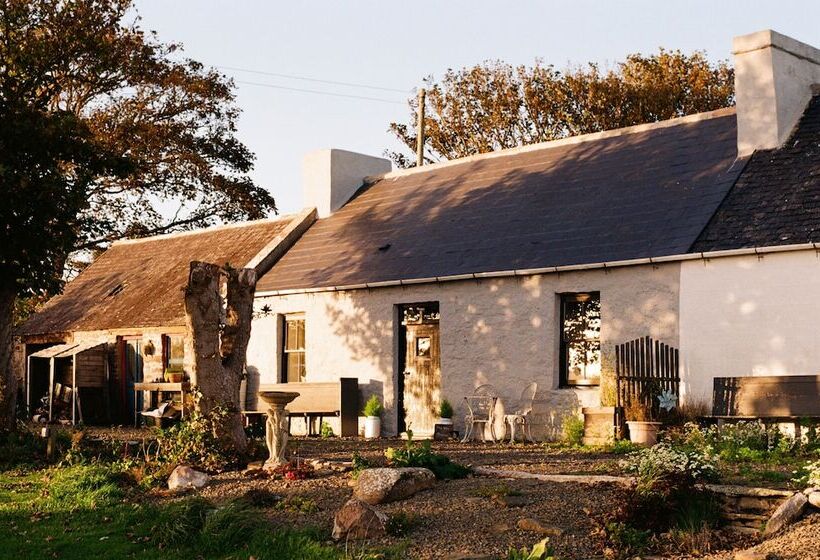 Bespoke 1 Bed Cottage In Dunbeath Village