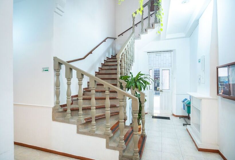 Отель Ayenda Acacia