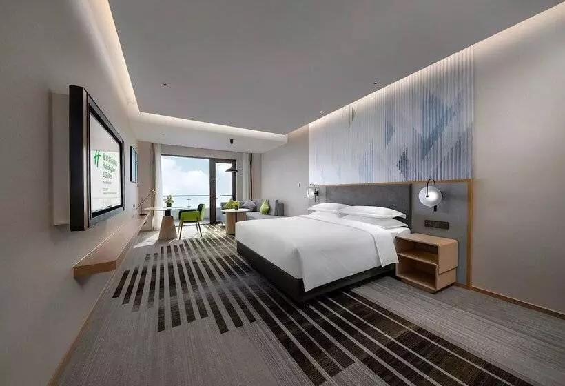 Holiday Inn Hotel And Suites Wuhan New City By Ihg