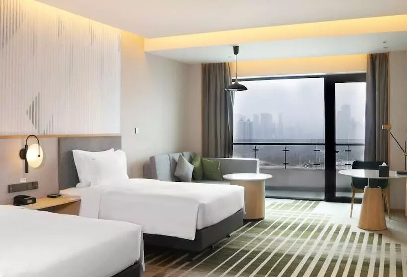 Holiday Inn Hotel And Suites Wuhan New City By Ihg