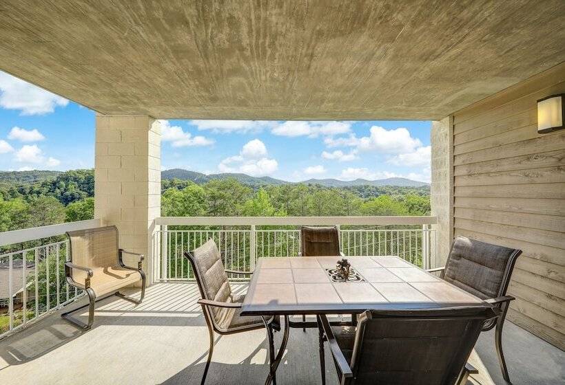 リゾートホテル Whispering Pines Ii