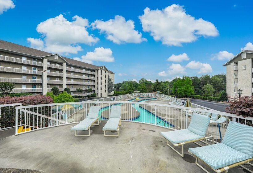 リゾートホテル Whispering Pines Ii