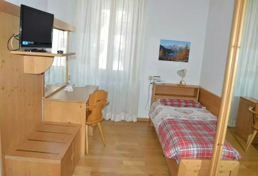 Aamiaismajoitus (B&B) Dolomiti Pinzolo Double Room