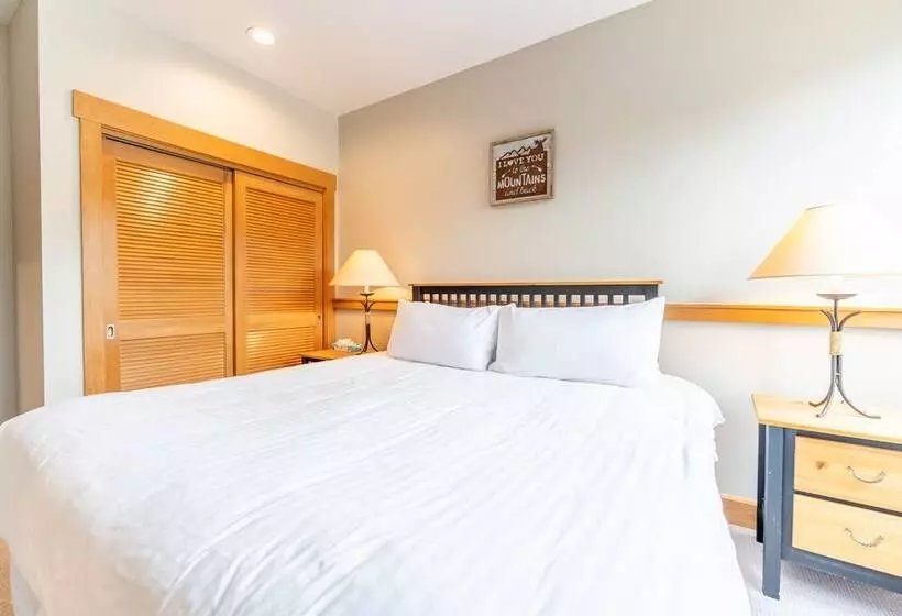 Cabins In The Pines #2 By Summit County Mountain Retreats