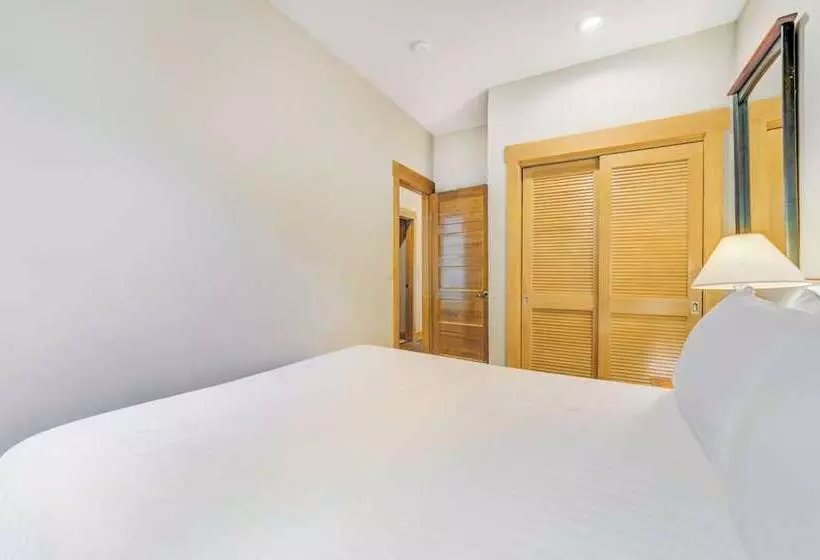 Cabins In The Pines #2 By Summit County Mountain Retreats