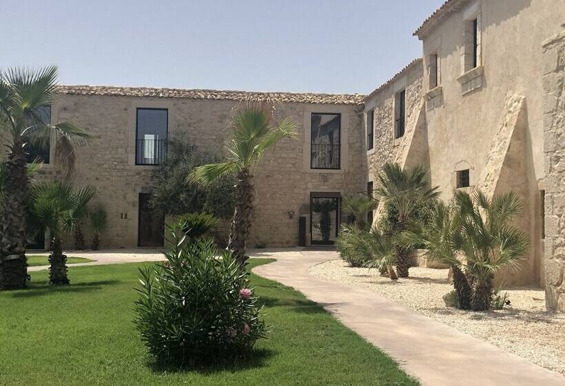 פונדק Pietra D Acqua