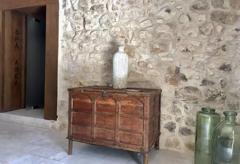 مسافرخانه Pietra D Acqua