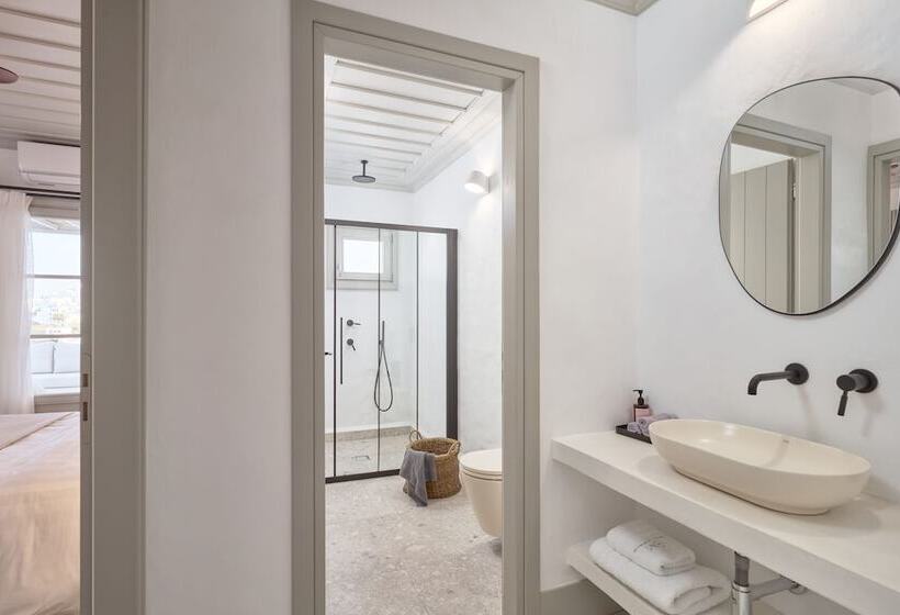 هتل Grandemar Suites