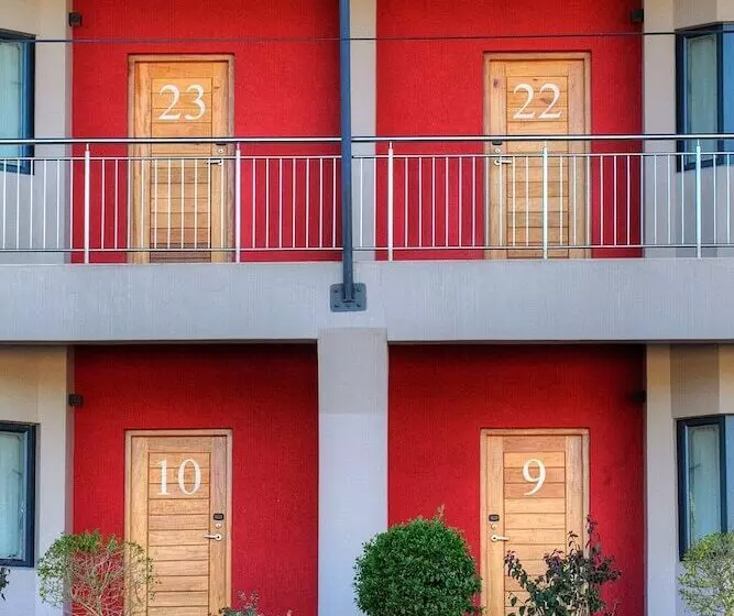 Hotelli Savoy And Conference Centre