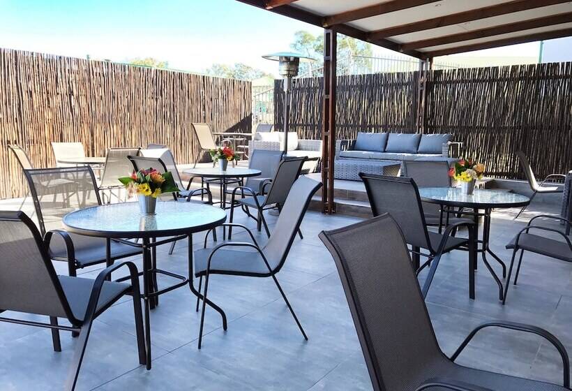 Hotel Savoy And Conference Centre