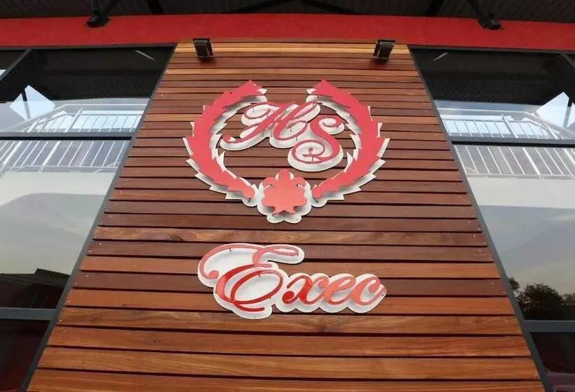 Hotelli Savoy And Conference Centre