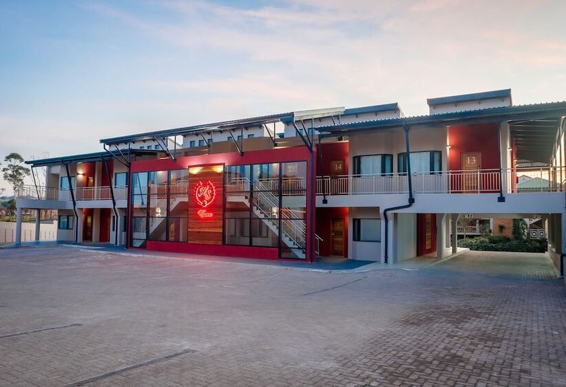 Hotel Savoy And Conference Centre