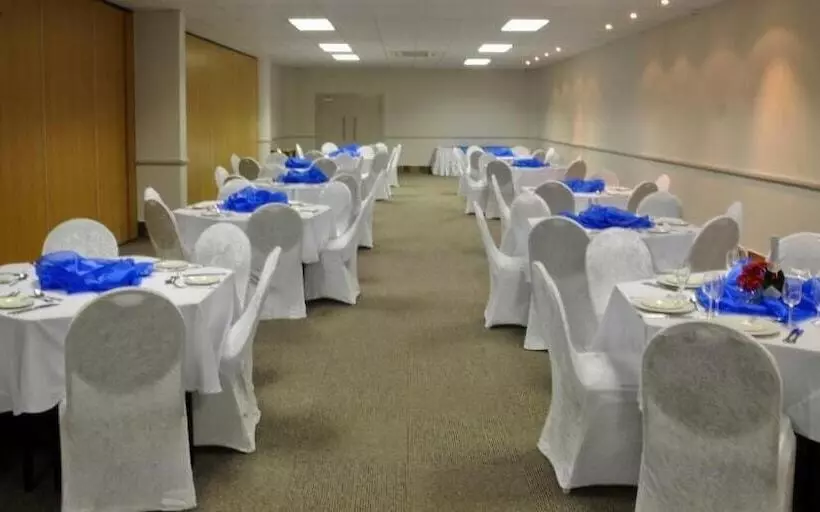 Hotelli Savoy And Conference Centre