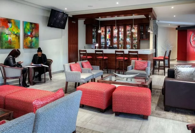 Hotelli Savoy And Conference Centre