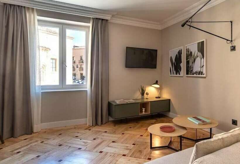 Real Segovia Apartments