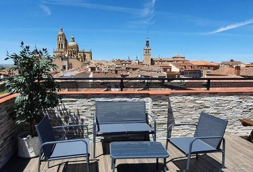 Real Segovia Apartments