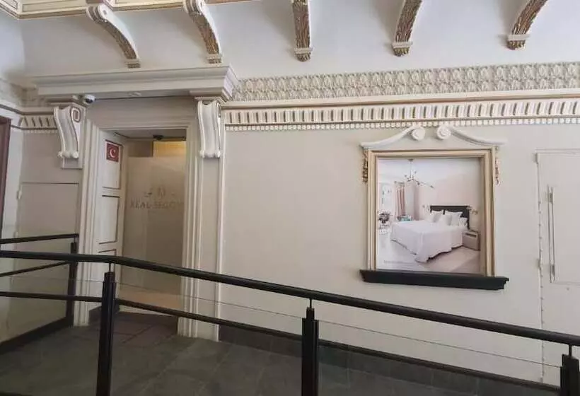 Real Segovia Apartments