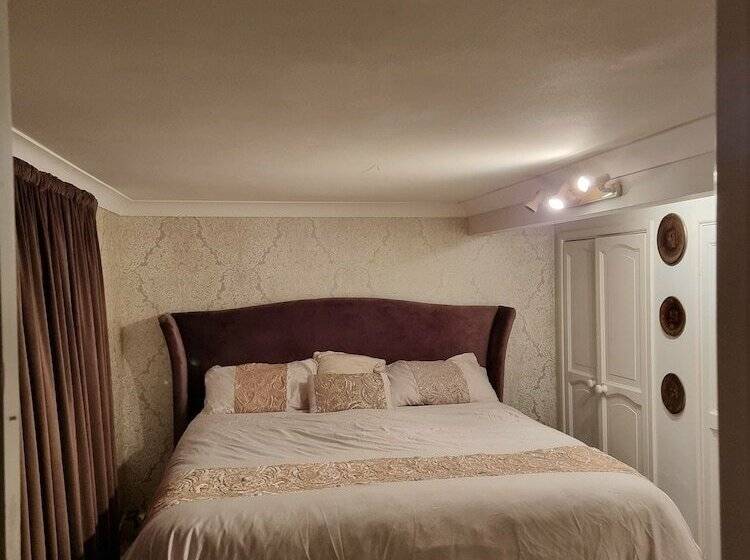 Residenza Spacious Family Holiday Property In Paignton