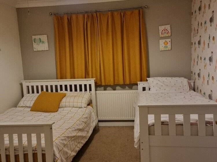 Residenza Spacious Family Holiday Property In Paignton