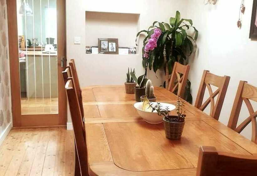 Residenza Spacious Family Holiday Property In Paignton