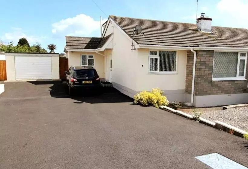 Residenssi Spacious Family Holiday Property In Paignton