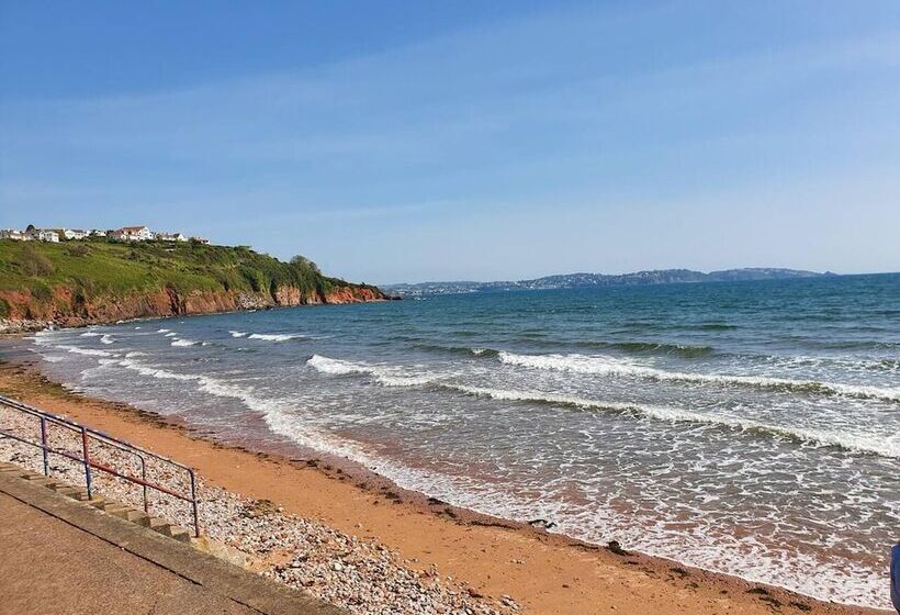 Residenza Spacious Family Holiday Property In Paignton