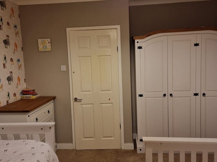 Residenza Spacious Family Holiday Property In Paignton