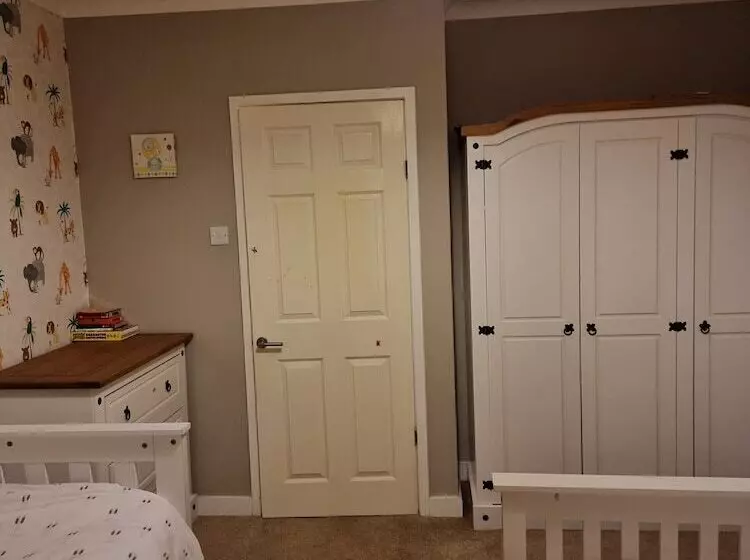 Residenssi Spacious Family Holiday Property In Paignton