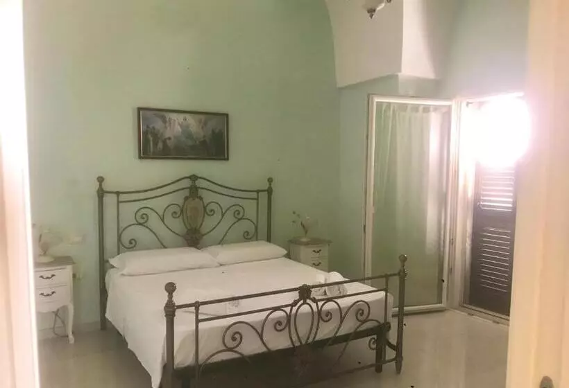 ホテル Albergo Diffuso Cortellenica