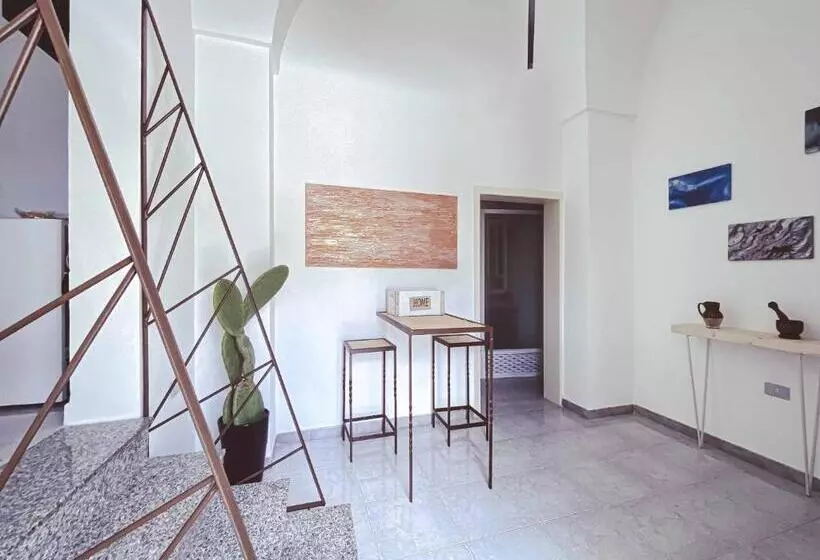 ホテル Albergo Diffuso Cortellenica