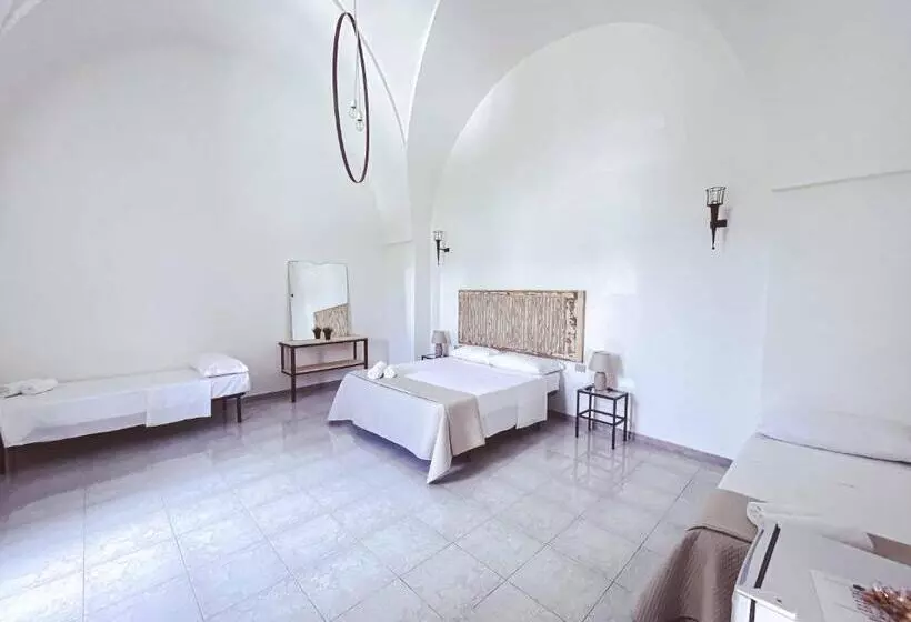 ホテル Albergo Diffuso Cortellenica