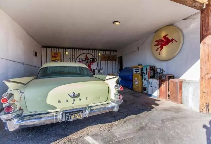 Route 66 Motel