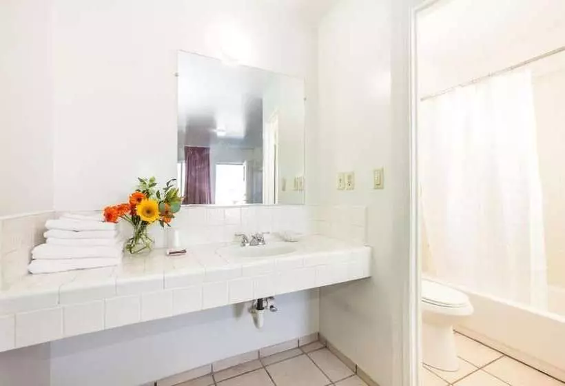 Route 66 Motel