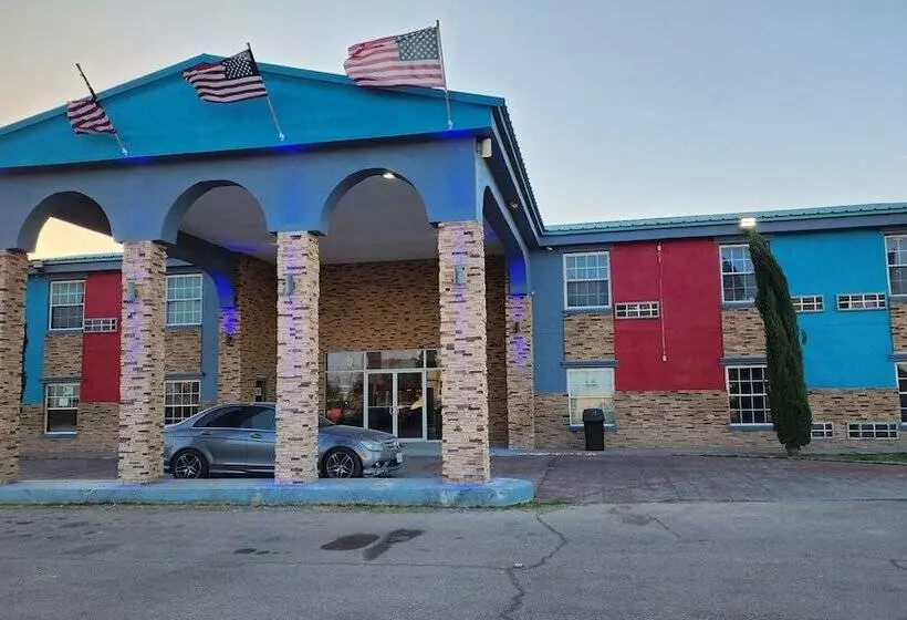 B&j Hotel And Apartments