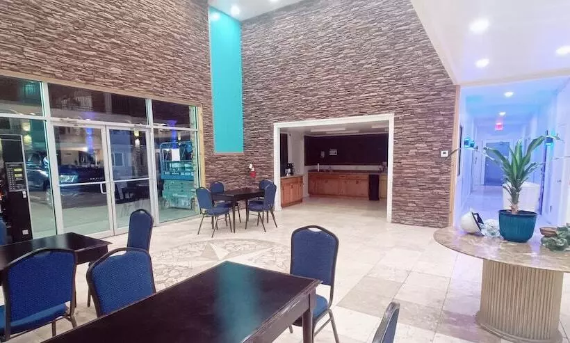 B&j Hotel And Apartments