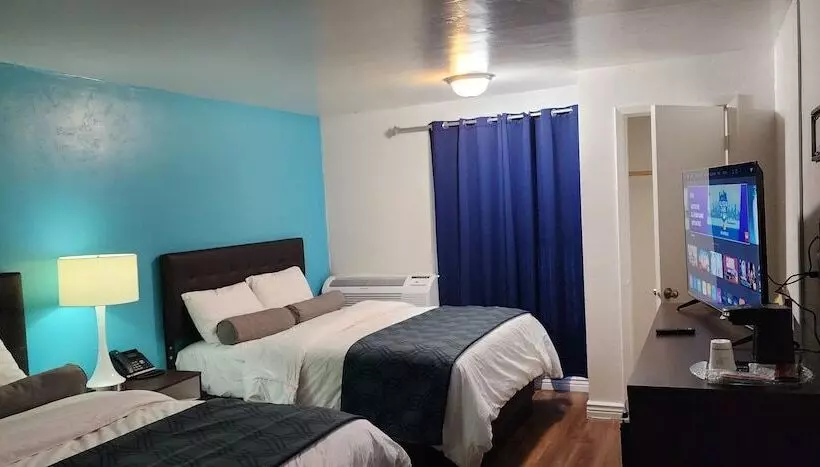 B&j Hotel And Apartments