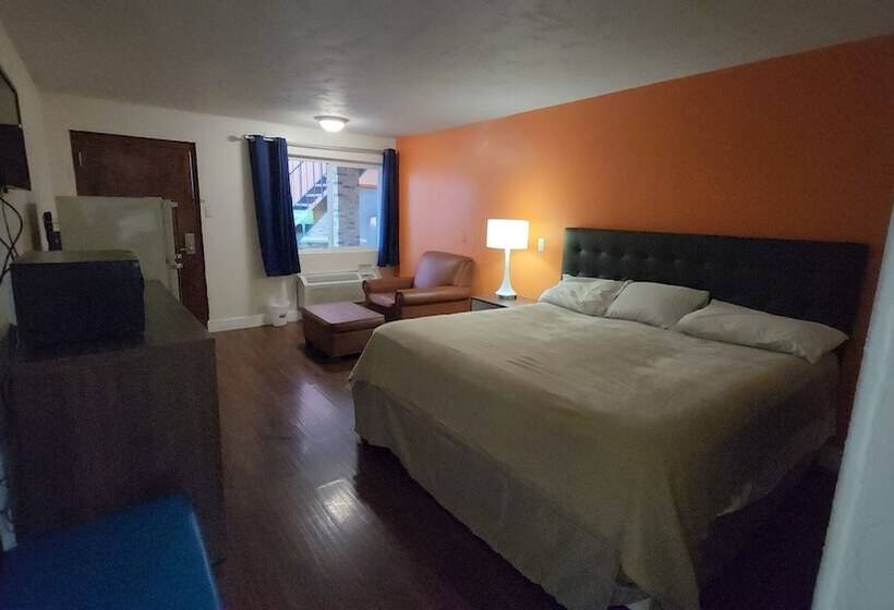 B&j Hotel And Apartments