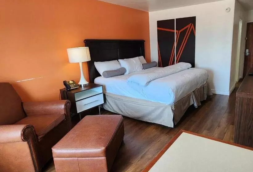 B&j Hotel And Apartments