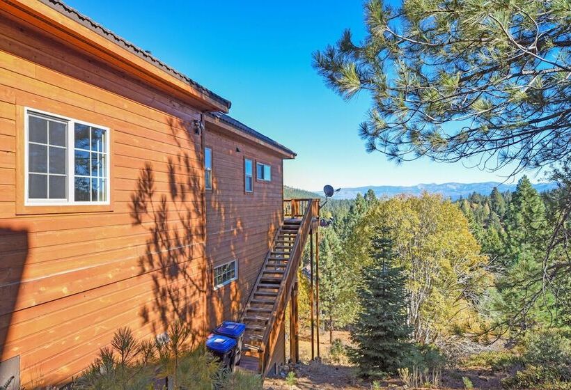 Hilltop Hideaway W/ Game Room & Forest Views!