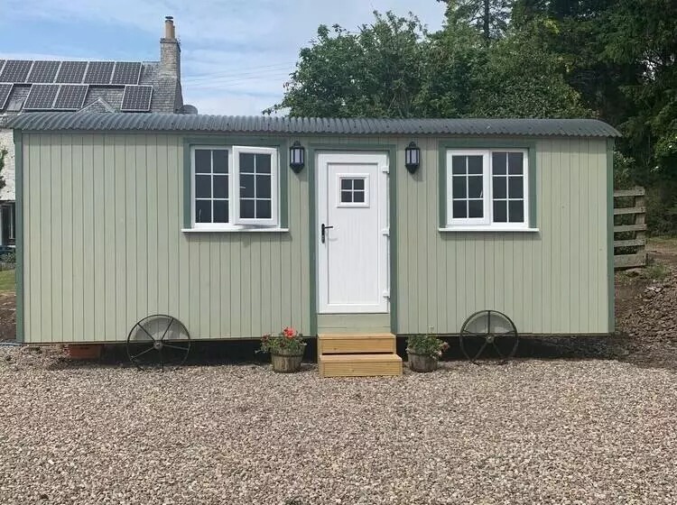 Remarkable Shepherds Hut In A Beautiful Location