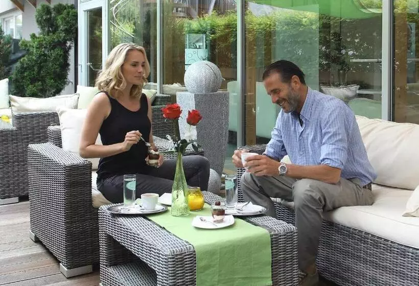 Aktiv  Und Wellnesshotel Gutjahr