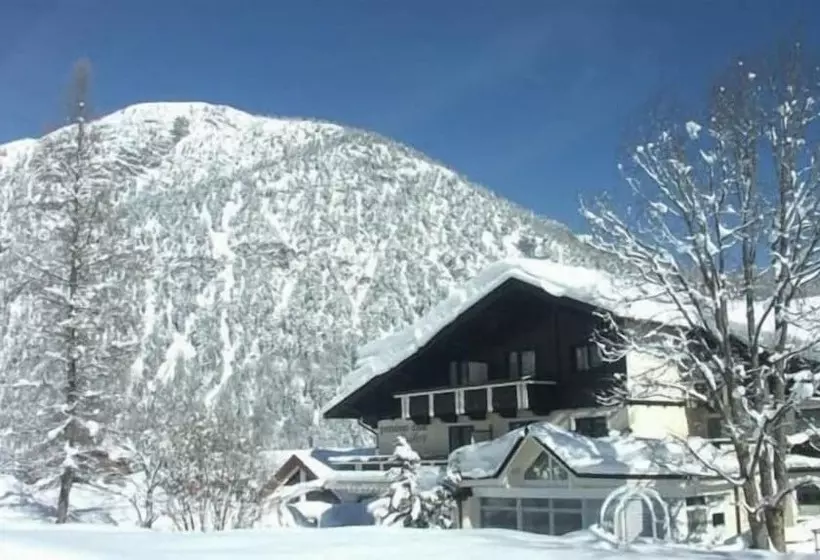 Bed and Breakfast Café Pension Erika