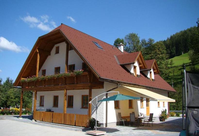 ホテル Ferienhaus Ehrenreith