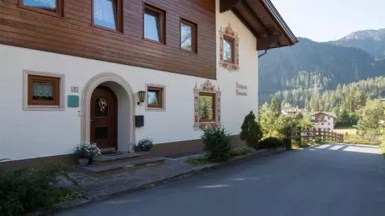 ペンション Gästehaus Panorama