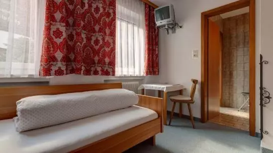 ペンション Gästehaus Panorama