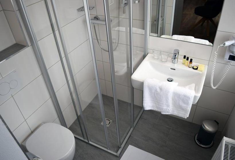 בית מלון כפרי Kronenhirsch