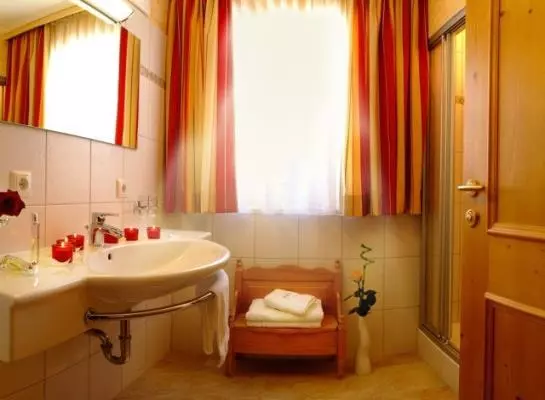 Landhaus & Appartementhaus Haussteiner