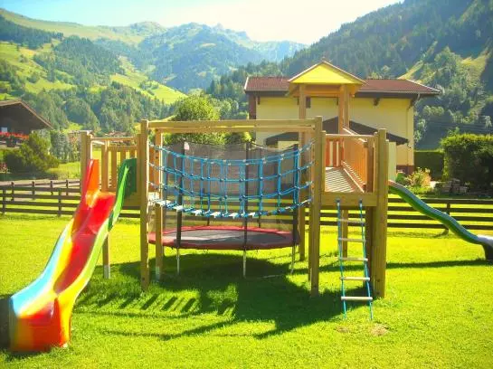 Landhaus & Appartementhaus Haussteiner