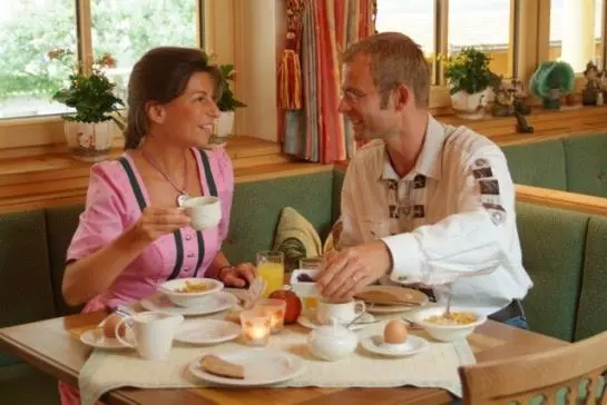 Landhaus & Appartementhaus Haussteiner