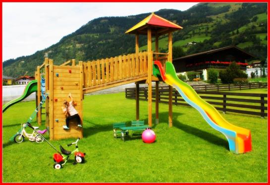 Landhaus & Appartementhaus Haussteiner